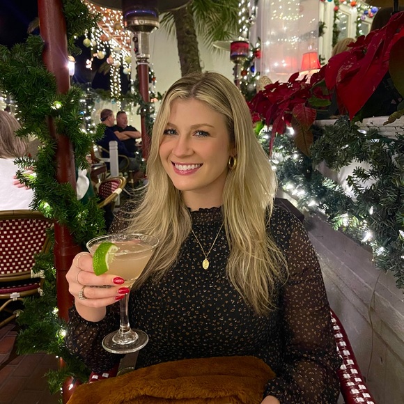 Meet your Posher, Samantha - Picture 3 of 5